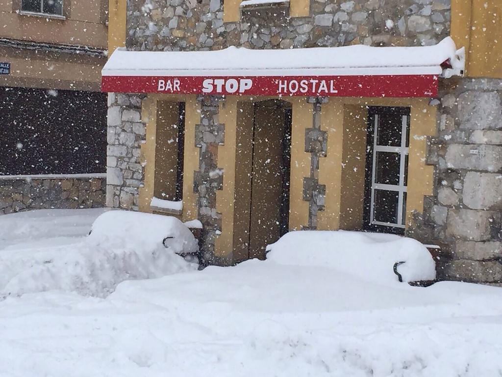 Hotel Hostal Bar Stop Velilla del Rio Carrion Exterior foto